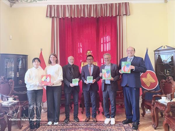 Libro infantil galardonado destaca vínculos culturales entre Vietnam y Austria