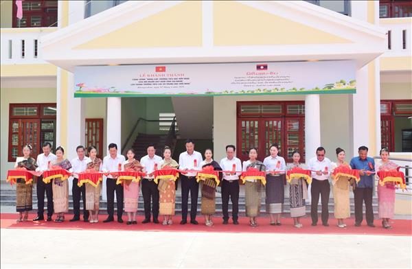 Thúc đẩy hợp tác giáo dục giữa các địa phương Việt Nam-Lào