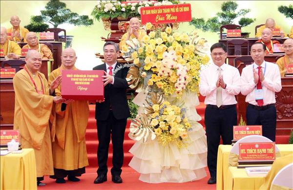 Tạo nền tảng, cơ sở cho sự phát triển mới của Phật giáo Thành phố Hồ Chí Minh