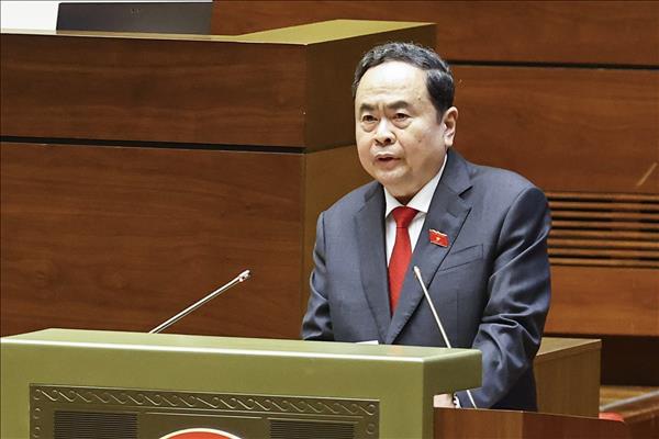 第十六届国会第一次会议开幕：做好法律工作，肯定体制先行一步的作用