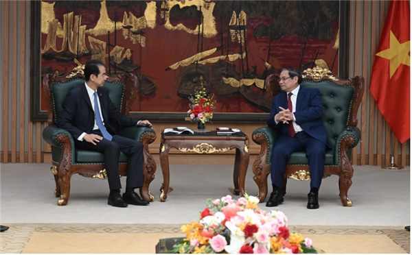 ຫ​ວຽດ​ນາມ ແລະ ຈີນ​ຍູ້​ແຮງ​ການ​ຮ່ວມ​ມື​​ຮອບ​ດ້ານ, ໜູນ​ຊ່ວຍ​ເຊິ່ງ​ກັນ​ແລະ​ກັນເພື່ອ​ພ້ອມ​ກັນ​ພັດ​ທະ​ນາ