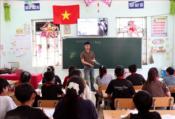 Đưa ngoại ngữ thứ 2 vào trường học, mở rộng cơ hội hội nhập cho học sinh vùng cao