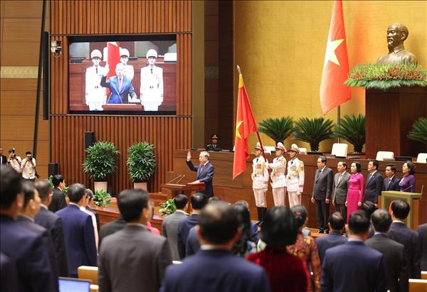 Điện, thư và thông điệp chúc mừng các đồng chí Lãnh đạo chủ chốt