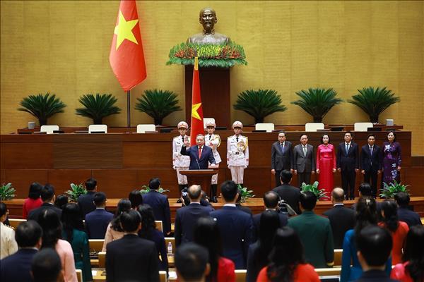 미국, 또 럼 당 서기장•국가주석 및 레 민 흥 총리 취임 축하 성명 발표