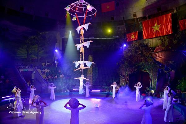 Diffuser les valeurs de la culture vietnamienne au monde, contribuant à renforcer le  soft power  national