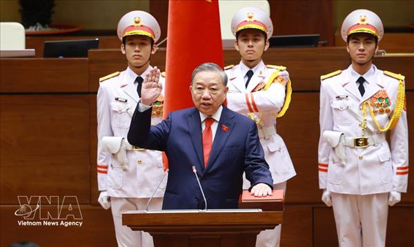 Brief biography of Party General Secretary and State President To Lam