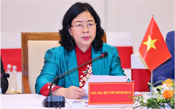 ຈົດ​ໝາຍອວຍ​ພອນ​ພັກ​ປະ​ຊາ​ຊົນ​ປະ​ຕິ​ວັດ​ລາວ ເນື່ອງ​ໃນ​ໂອ​ກາດ​ບຸນ​ປີ​ໃໝ່​ລາວ