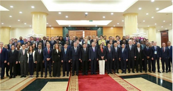 ທ່ານເລຂາທິການໃຫຍ່, ປະທານປະເທດ ໂຕເລິມ ເຊັນຂໍ້ຕົກລົງໃຫ້ສັດຕະຍາບັນສົນທິສັນຍາ ຮ່າໂນ້ຍ