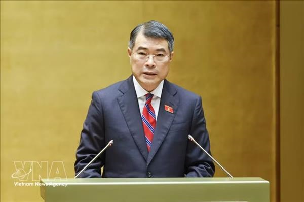 越南第十六届国会第一次会议：坚持积极进取、求真务实的经济增长目标