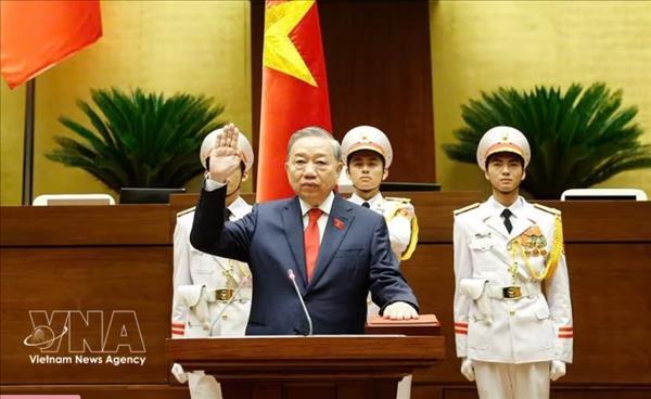 Presidente de Cuba felicita a To Lam por su elección como Jefe de Estado de Vietnam