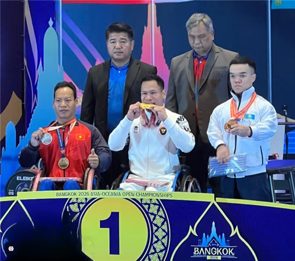 Le Van Cong décroche largent aux Championnats dAsie-Océanie de para-haltérophilie 2026