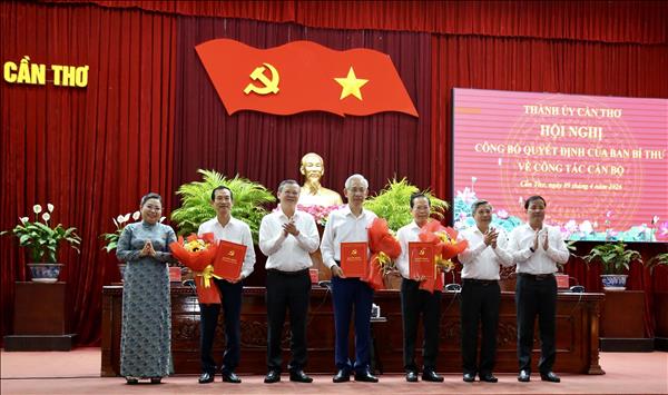 Kiện toàn nhân sự đáp ứng yêu cầu trong giai đoạn phát triển mới của Cần Thơ