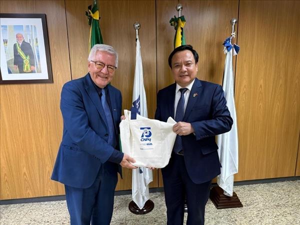 Vietnam, Brazil to strengthen cooperation in science, technology