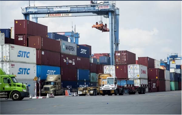 ພາບພົດການນຳເຂົ້າ - ສົ່ງອອກໄຕມາດທີ 1 ປີ 2026: ສ້າງທ່ວງທ່າຄວາມໄວບຸກທະລຸເພື່ອປະຕິບັດສຳເລັດເປົ້າໝາຍຂອງປີ 2026