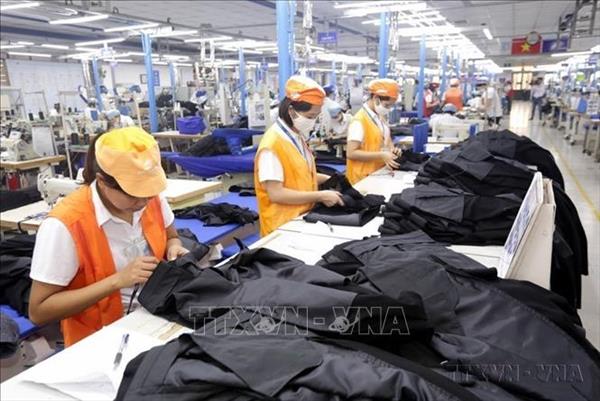 Vietnam registra crecimiento económico sólido pese a incertidumbres globales