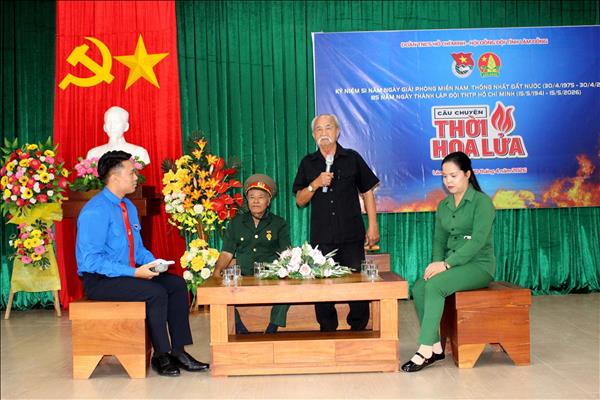 Hơn 200 đoàn viên, thanh niên tham gia chương trình Câu chuyện thời hoa lửa