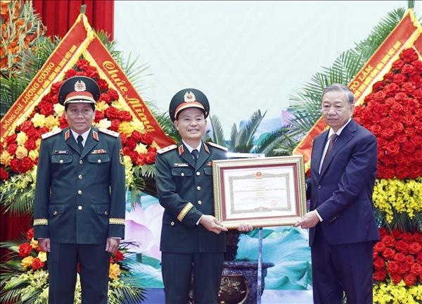 Top leader tasks Military Region 3 with maintaining stable environment for national development