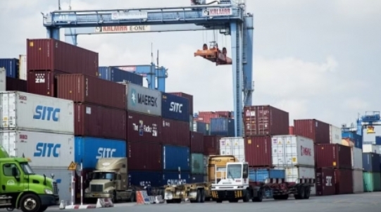 第1四半期の輸出入好調　年間目標達成へ弾み