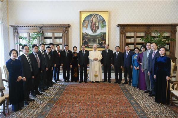 ប្រធានរដ្ឋសភា លោក ត្រឹន ថាញ់ មិនចូលជួបសម្តែងការគួរសមជាមួយសម្តេចប៉ាប Leo XIV