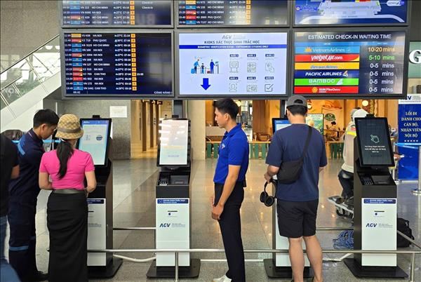 Đà Nẵng khai trương lối đi ưu tiên sử dụng sinh trắc học tại sân bay