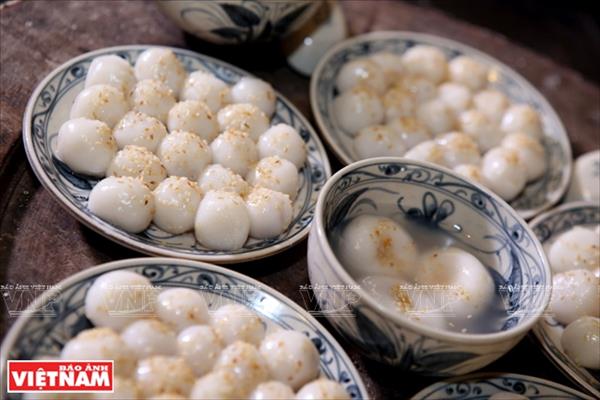 둥근 떡에 담긴 가족의 전통…베트남 ‘한식(寒食) 명절의 의미