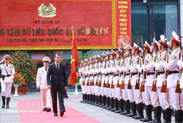 越南政府总理黎明兴：实现国家治理方式现代化，建设服务型行政体系