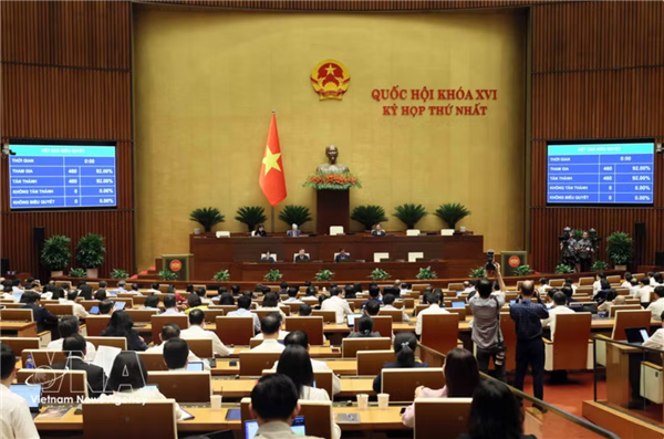 LAN adopte une résolution sur les taxes appliquées aux carburants