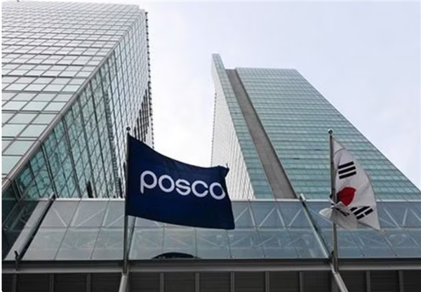 Batteries : le sud-coréen POSCO choisit le Vietnam pour sa première usine à létranger