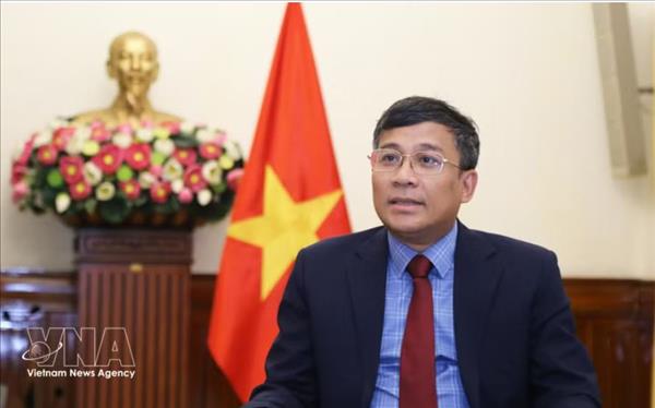 Visita del máximo líder vietnamita a China impulsará nexos bilaterales