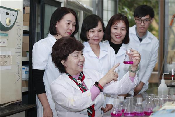 Phụ nữ Việt Nam - Từ trao quyền đến dẫn dắt phát triển