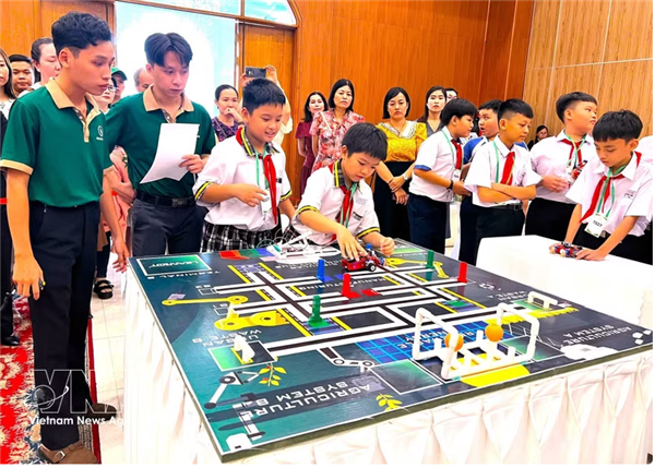 Cân Tho fait de langlais une seconde langue pour renforcer lintégration