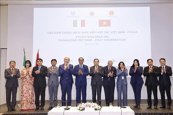 Chủ tịch Quốc hội Trần Thanh Mẫn dự Tọa đàm chính sách thúc đẩy hợp tác Việt Nam - Italy