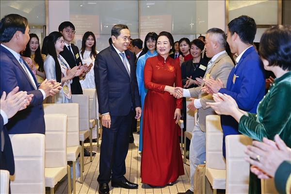 Chủ tịch Quốc hội Trần Thanh Mẫn gặp gỡ cộng đồng người Việt Nam tại Italy