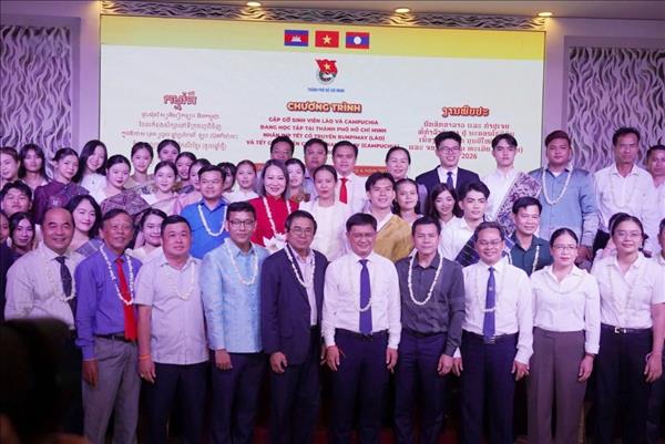 ນັກ​ສຶກ​ສາ​ລາວ, ກຳ​ປູ​ເຈຍ ຕ້ອ​ນ​ຮັບ​ບຸນປີ​ໃໝ໋​ປະ​ຈຳ​ຊາດ​ຢ່າງ​ອົບ​ອຸ່ນ​ຢູ່​ນະ​ຄອນ ໂຮ່​ຈີ​ມິນ