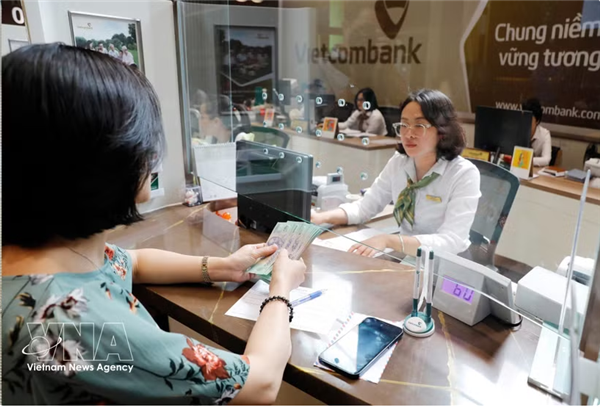 Vietnam busca equilibrar el apoyo al crecimiento y la estabilidad macroeconómica