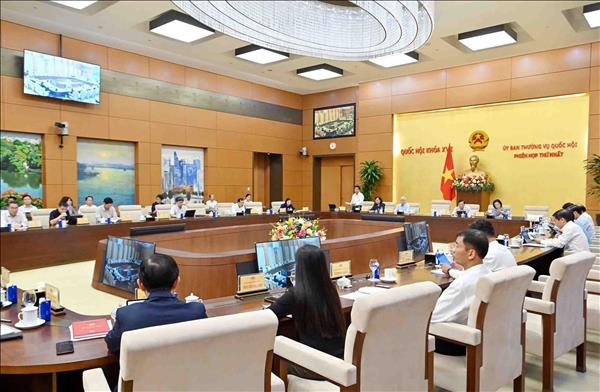 Phiên họp thứ Nhất, Ủy ban Thường vụ Quốc hội: Giám sát đến cùng, không để kiến nghị nhiều lần nhưng xử lý còn chậm