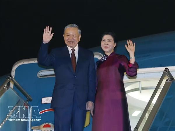 Máximo dirigente de Vietnam parte de Hanoi para visita de Estado a China
