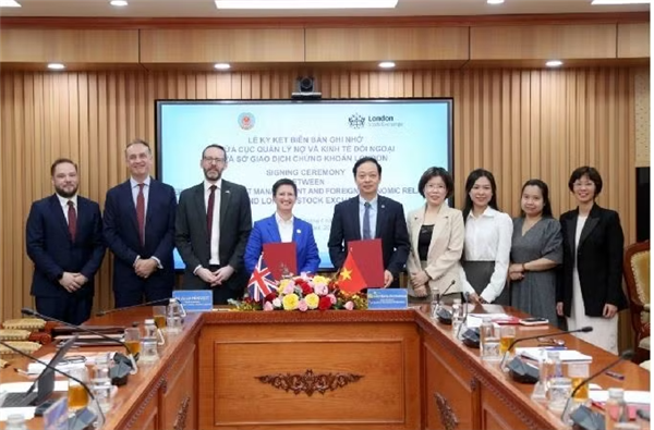 Le ministère des Finances et la LSE sassocient pour faciliter laccès aux capitaux internationaux