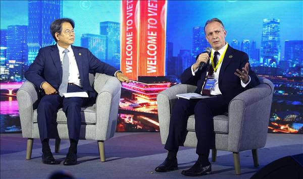 Bolsa de Londres destaca potencial del mercado vietnamita