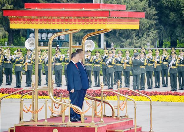 ທ່ານ​ເລ​ຂາ​ທິ​ການ​ໃຫຍ່, ປະ​ທານ​ປະ​ເທດ ສີ​ຈີ້ນ​ຜິງ ເປັນ​ປະ​ທານ​ພິ​ທີ​ຕ້ອນ​ຮັບ​ທ່ານ​ເລ​ຂາ​ທິ​ການ​ໃຫຍ່, ປະ​ທານ​ປະ​ເທດ​ ໂຕ​ເລິມ