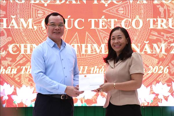 រដ្ឋមន្ត្រីក្រសួងកិច្ចការជនជាតិ និងសាសនា ជូនពរបុណ្យចូលឆ្នាំថ្មីប្រពៃណីខ្មែរ