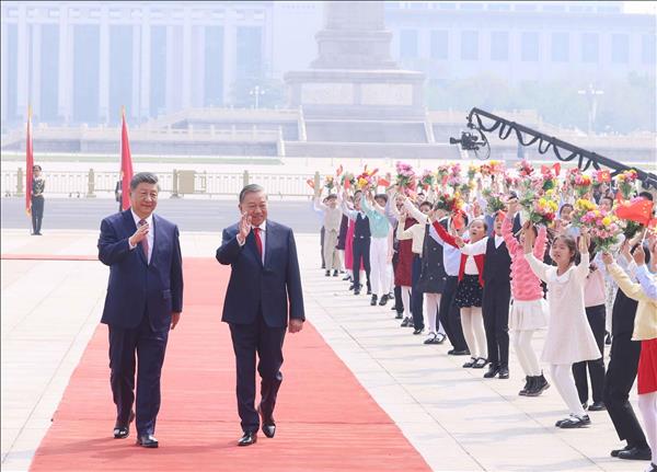 시진핑 中 총서기‧국가주석, ‘국빈 방중 또 럼 당 서기장‧국가주석 위한 환영식 주재
