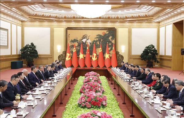 Le leader vietnamien Tô Lâm sentretient avec son homologue chinois Xi Jinping