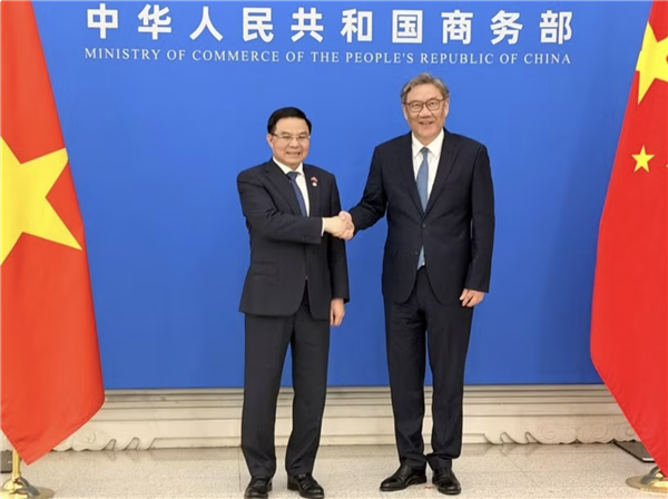 Vietnam, China aim for more balanced trade growth