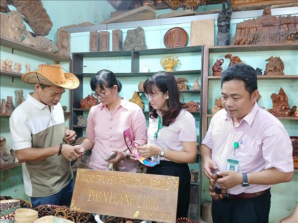 Hiệu quả chính quyền địa phương 2 cấp trong xóa đói, giảm nghèo