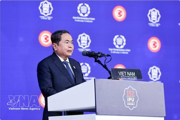 越南国会主席陈青敏在第152届各国议会联盟大会全体会议上发表重要讲话