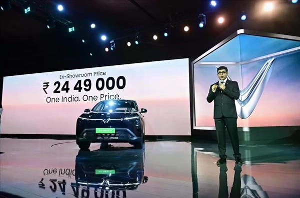 VinFast unveils new 7-seater electric MPV in India