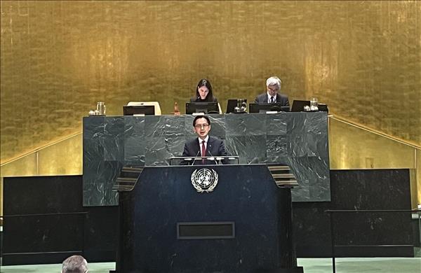 Vietnam calls for ceasefire, maritime security and dialogue amid Middle East tensions