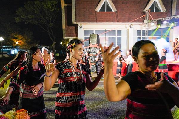 Vietnam Steps up Implementation of Ethnic Affairs Strategy