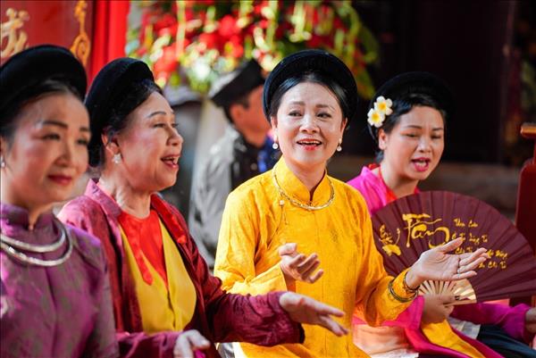 越南传统艺术在全球文化中确立地位